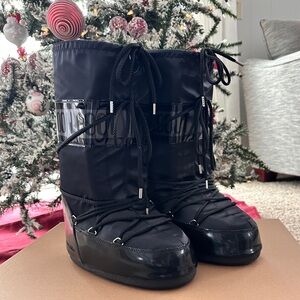 Moon Boot Icon Glance Black Satin Boots 39/41 Fits US 8.5-9.5